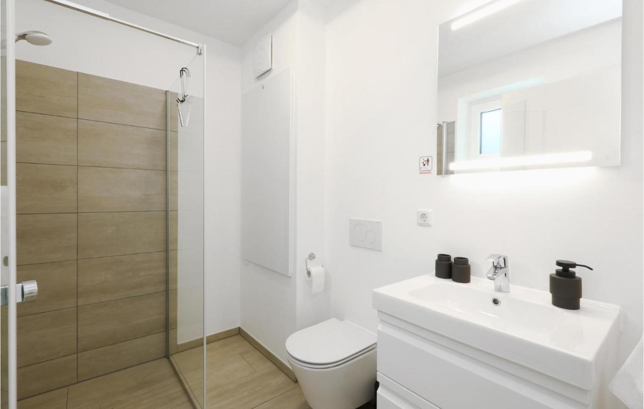 Nice Apartment In Lembruch-Duemmer See With Wifi Exterior foto